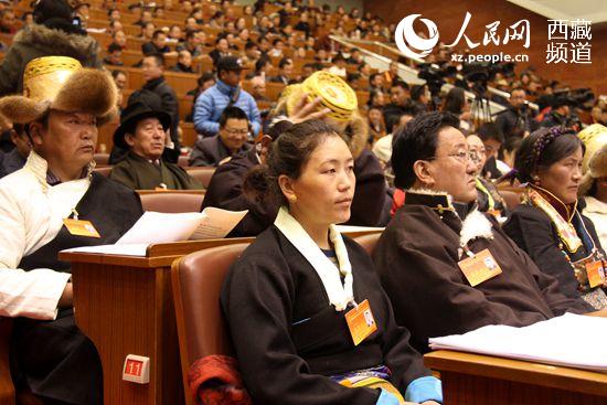 27日上午，西藏十届人大四次会议在拉萨开幕，图为会议现场。吴雨仁 摄