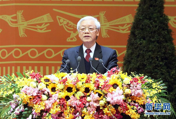 1月28日,在越南河内举行的越南共产党第十二次全国代表大会闭幕式上,十二届越共中央总书记阮富仲发表讲话。越南共产党第十二次全国代表大会28日上午举行闭幕式。(图片来源:新华社/越通社)