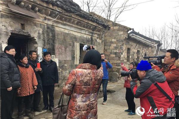 湖北省文联走进大悟县开展文艺志愿服务活动 