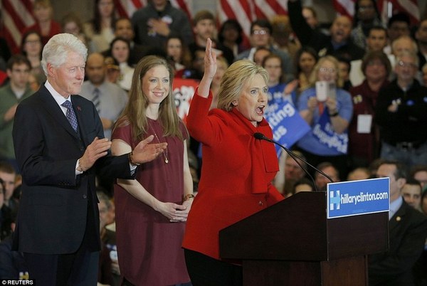 民主党方面，前国务卿希拉里·克林顿发表演讲。