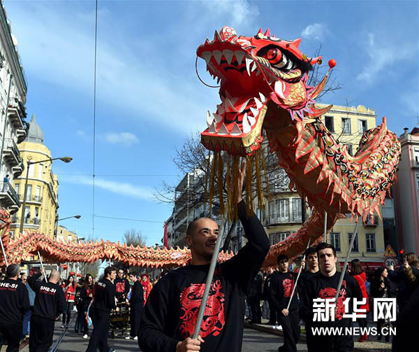 祥瑞猴年!海外各地喜迎中国农历新年|剪纸|书法