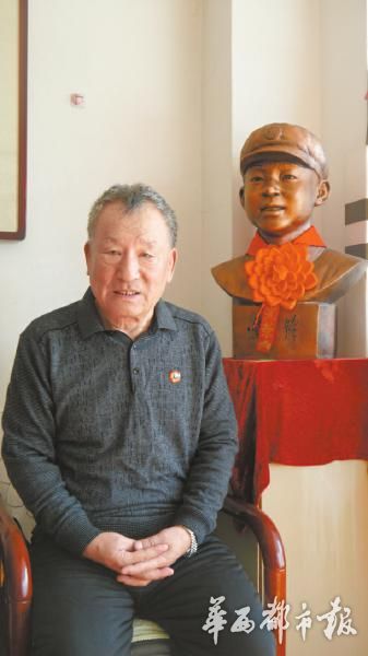 乔安山表示，“不管怎样，一定要把雷锋精神宣扬下去。”