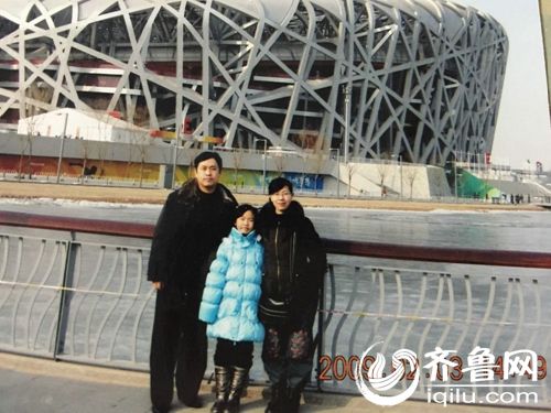 2009年带着萱萱去北京调机，去参观刚刚结束的北京奥运会总会场鸟巢。