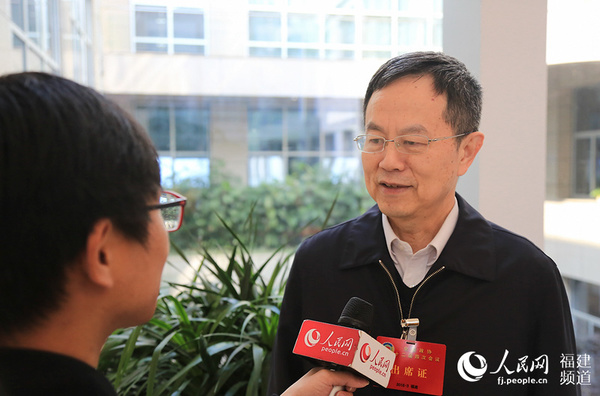 全国政协委员薛卫民:福建民生"补短板"关键在教育和医疗 人民网福州3
