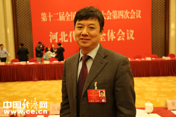 全国人大代表,河北省廊坊市政协副主席王学求 中国经济网记者 彭薪/摄