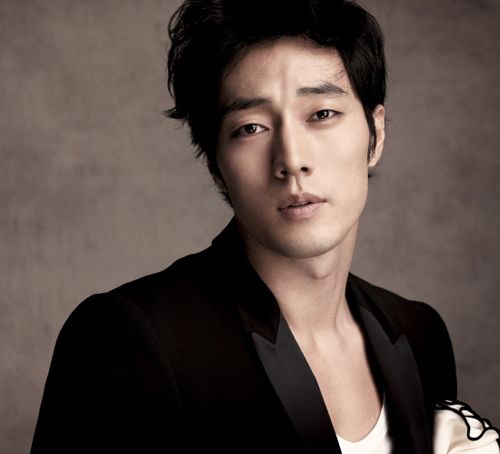 【点击观看直播：苏志燮为车展站台】