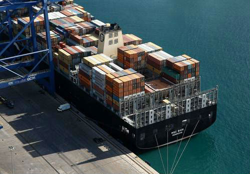 中国远洋计划收购希腊主要港口比雷埃夫斯港多数股权。(资料图片)