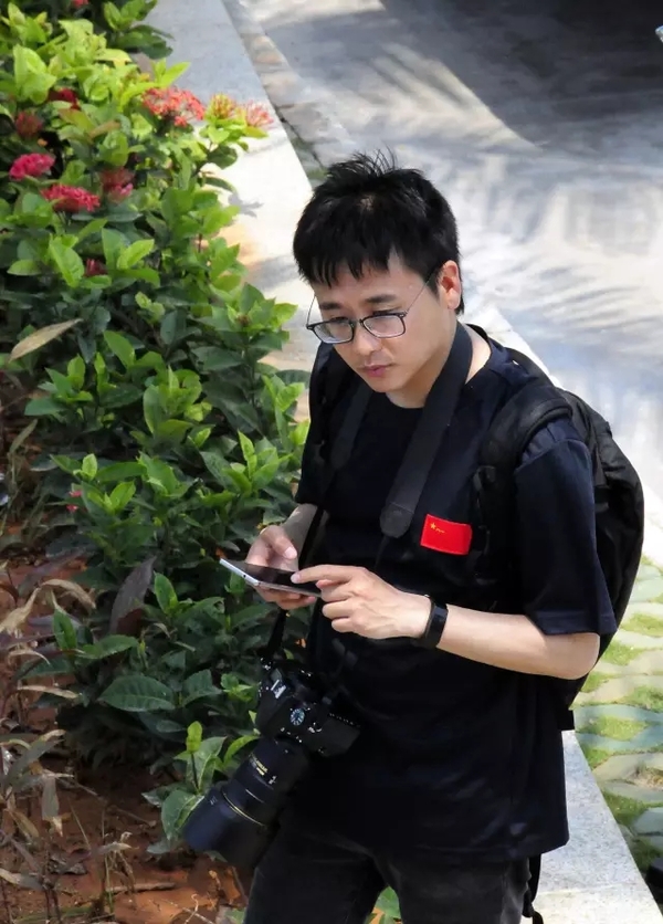 周小平 曲延涛摄