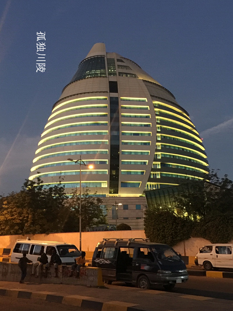 非洲苏丹城市里的建筑(图)--孤独川陵的博客