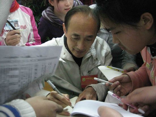 2010年，赵长天在重庆巴川中学。
