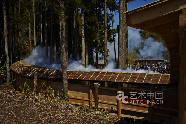 《为SMoCA作的限量作品》爆破瞬间，日本福岛县磐城市