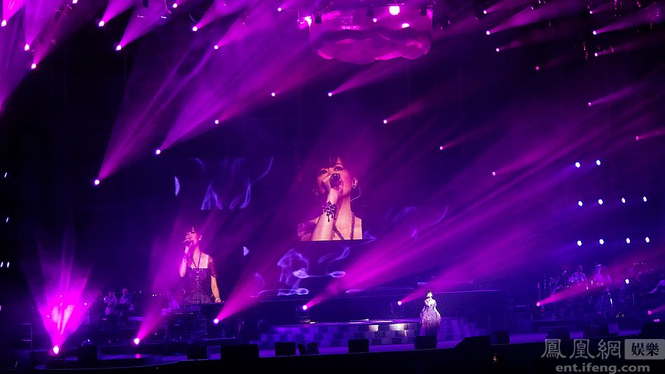 孟庭苇纯真年代II月亮说话巡回演唱会精选照片