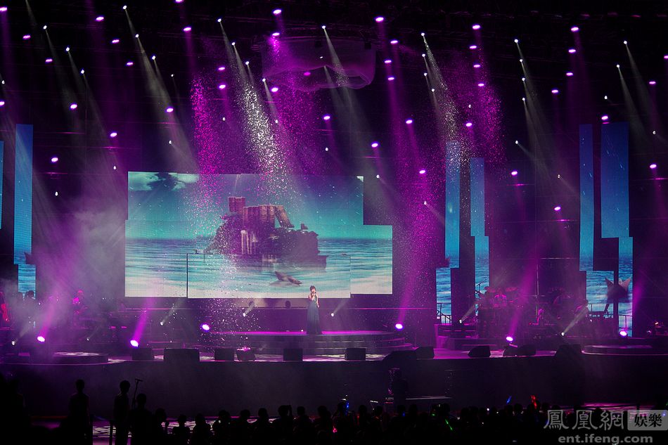 孟庭苇纯真年代II月亮说话巡回演唱会精选照片