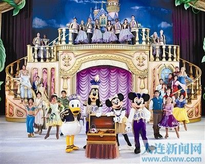 世界娱乐业巨头迪士尼公司,2013年全新推出的大型表演秀"冰上迪士尼"