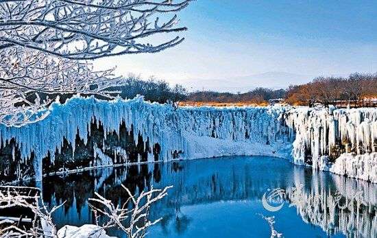 镜泊湖吊水楼瀑布侯非摄