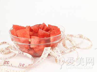 8款瘦脸减肥食谱 消除水肿吃出迷人小脸