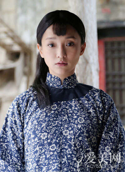 女星演绎民国style 宋茜造型负分唐嫣甜美依旧