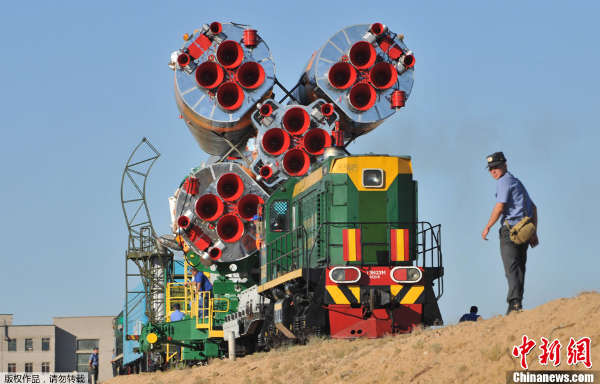 联盟号宇宙飞船起运发射场 7月15日发射(组图