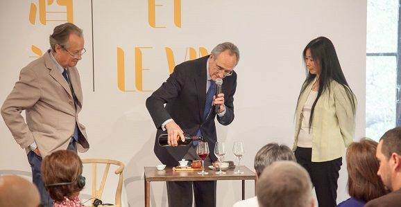 “茶酒论”展览在北京艺术8顺利开幕