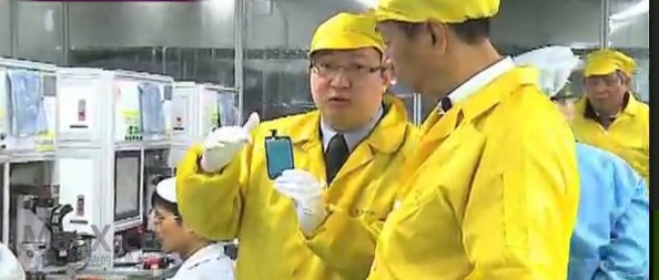 郑州富士康iphone生产线探秘视频曝光 郭台铭解说