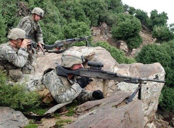 美军还在使用的过时技术:国防部用黑莓手机|核