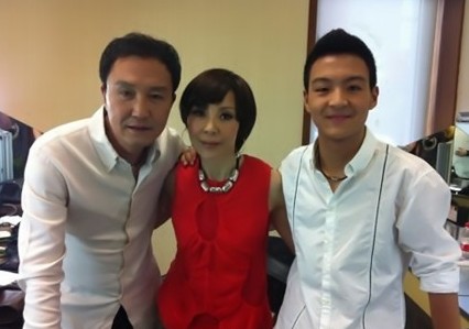 吴刚15岁儿子曝光 妻子岳秀清曾是人艺当家花