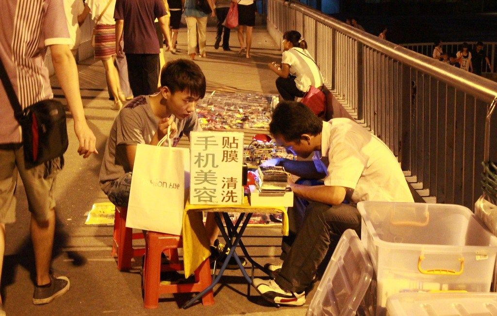 1万左右的摩托车_南京月收入1万