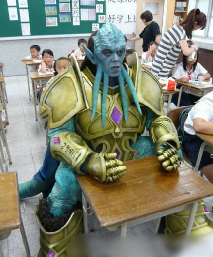 什么不宁四字成语_半三足什么的四字成语(3)