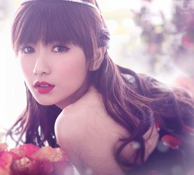 清新初夏 妖姬宅<em>气质美女</em>王秋紫<em>性感</em>私房照_游