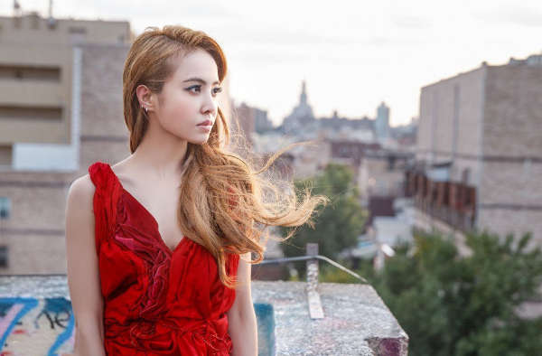 蔡依林新MV发布 割喉血溅满脸[高清大图]_海南