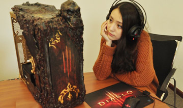 超酷的游戏装备 廉价打造暗黑主题机箱