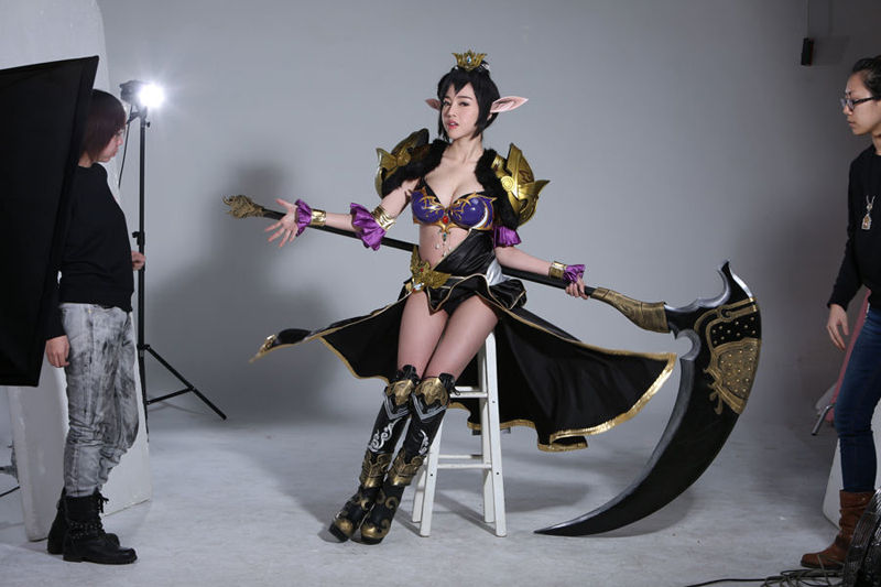 一周热门:泰国辣妈代言游戏 张馨予被围堵_游戏频道_凤凰网