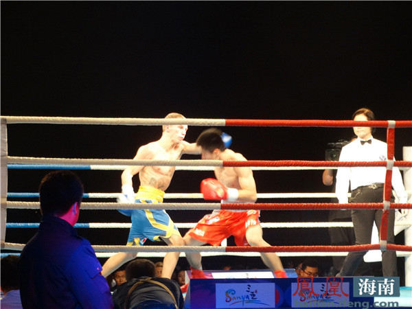 2015世界职业拳击联赛第三轮 中国龙队惜败乌