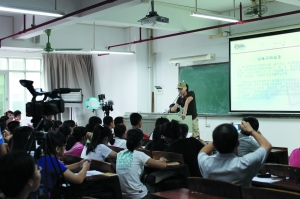 2012广州动漫夏令营暨首届中学生微电影大赛