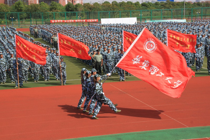 军训团领导沈炜,石世东,李建伟,乐清华,储琰,孙荣林,张善得,陈新宝