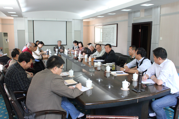 我校举行纪念五一口号发布65周年主题报告会