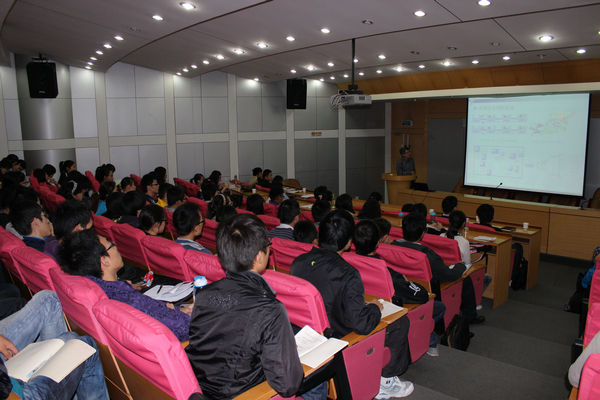 中科院、北京大学专家来校作学术报告