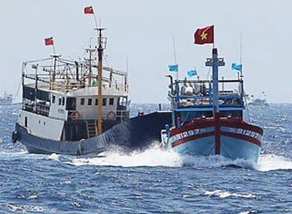 越南冲撞藏三阴谋 中方应扣船抓人