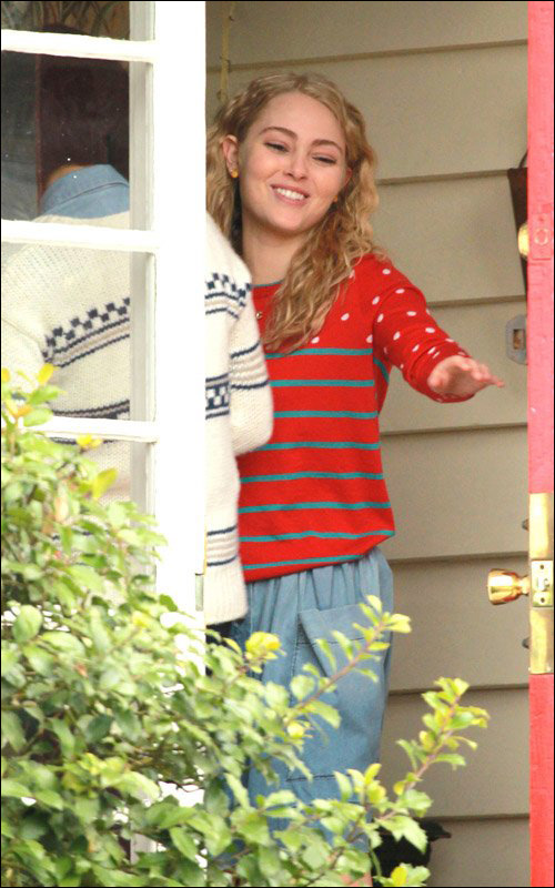 《凯莉日记》片场首曝光 安娜索菲亚·罗伯爆