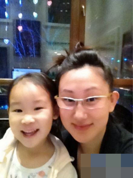 赵文卓<em>子女</em>海量萌照 儿子<em>赵子龙</em>被称小法海_娱
