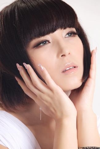 白凯南助阵崔子格 《老婆最大》mv揭爱情