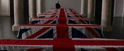 组图 007新片“天幕坠落”预告亮相 邦德神秘现身戛纳