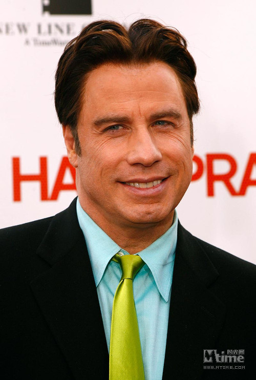 特拉沃塔两次被控性侵男按摩师