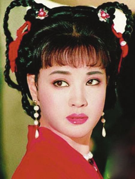 57岁刘晓庆晒照片坚称未整容