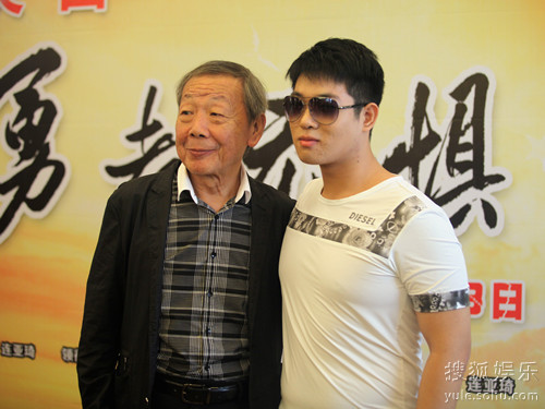 《灵囚 勇者无惧》首映 连亚琦练就四项全能