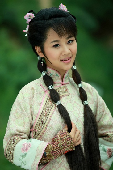 《胭脂霸王》假扮格格 杨紫古装甜美可(图)