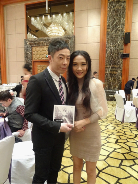 祝兰兰获劲歌王最佳新晋歌手奖 黄贯中力撑新人_娱乐频道_凤凰网