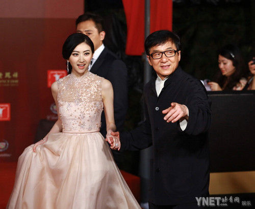 《警察故事2013》亮相上影节 景甜成龙演父女