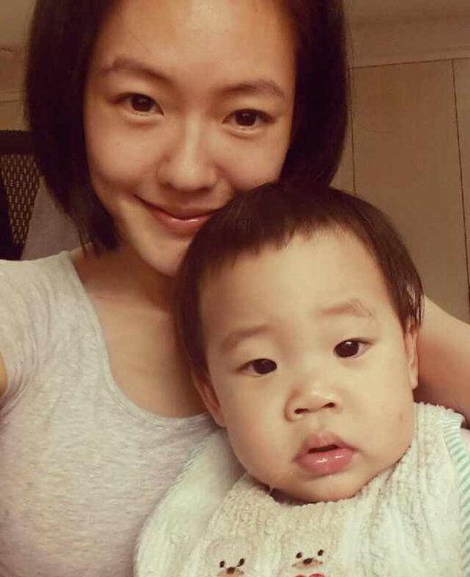 小s与三女儿合照曝光 网友：撞脸周杰伦