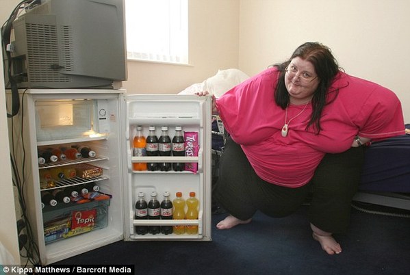 英国第一胖女508斤 4年没出门(图)